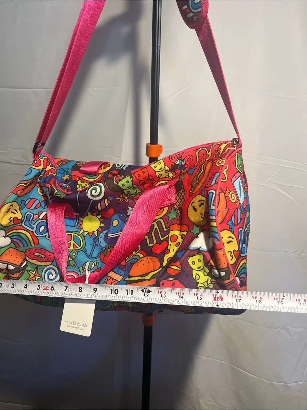 TOP TRENZ vibrant, multi-colored all Over doodle print duffel bag
